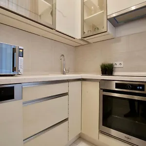 Premium By Hi5 - Elegant Budapeste